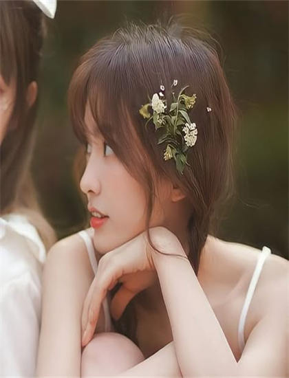 青蘋果影院yy4100免費_李湘曬自拍疑似被求婚